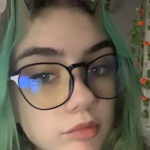 Meet your Posher, Maggie